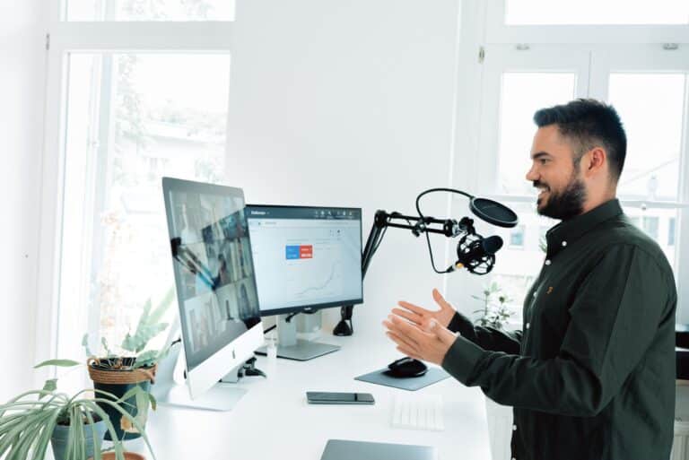 How to Promote B2B Webinars Online in 2023